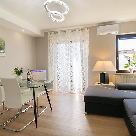 פורץ Apartment Motovunska 39 מראה חיצוני תמונה