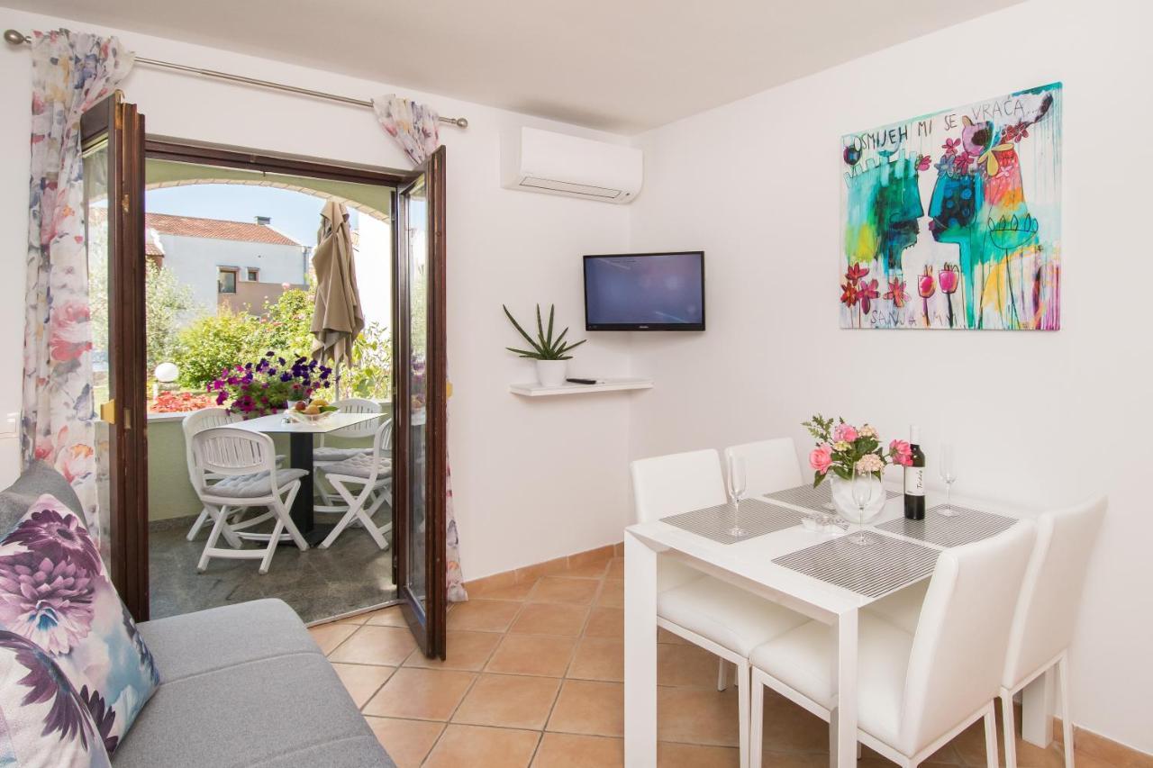 פורץ Apartment Motovunska 39 מראה חיצוני תמונה